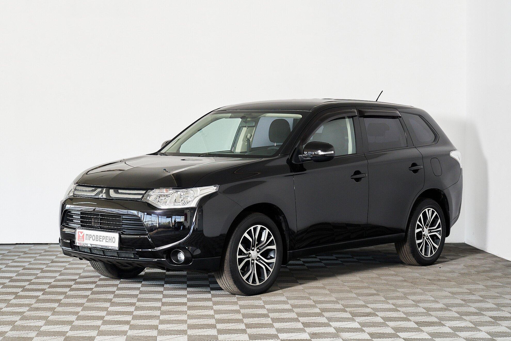 Mitsubishi Outlander 2013, черный