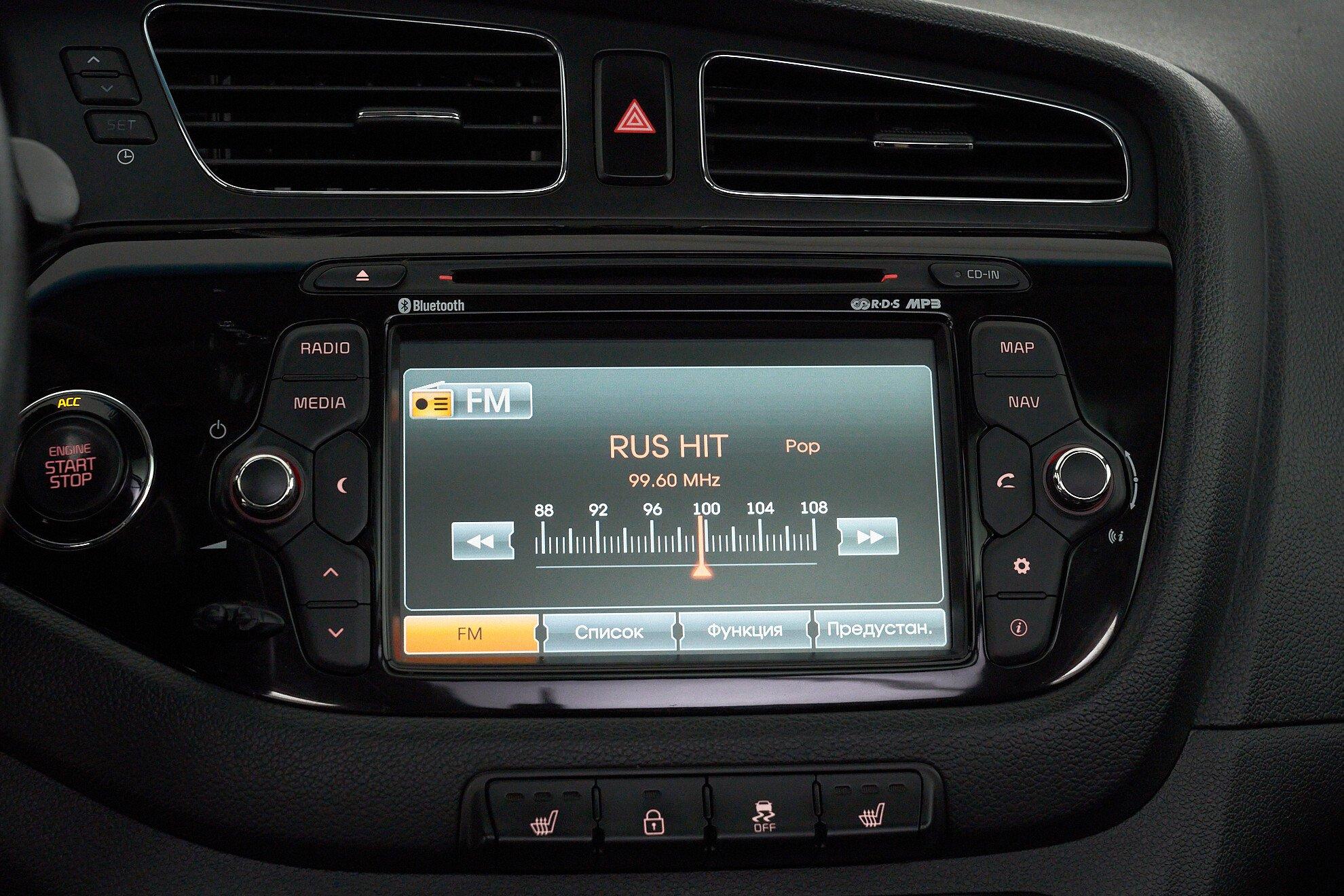 Kia Ceed 2013, черный