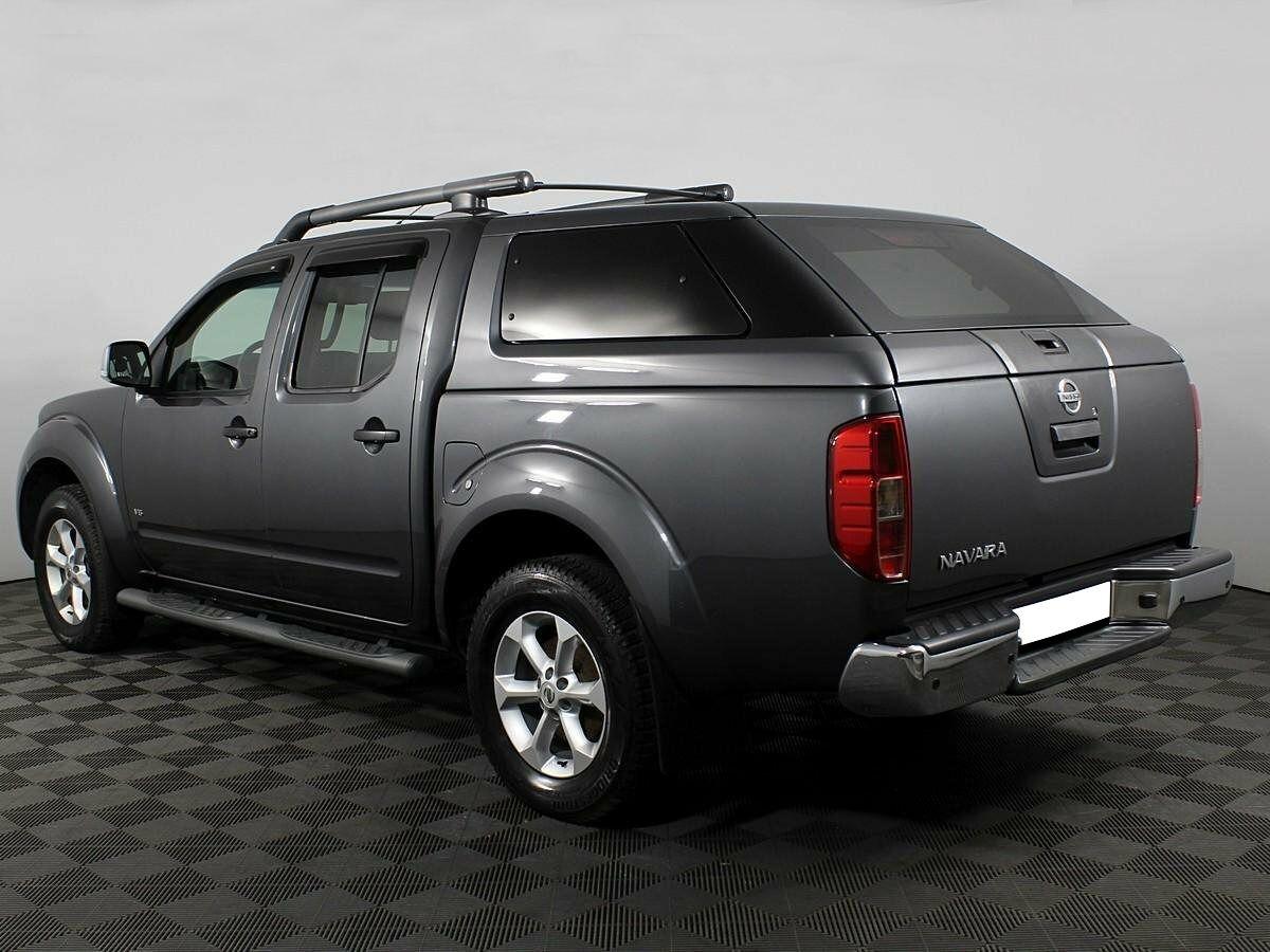 Nissan Navara (Frontier) 2013, серый