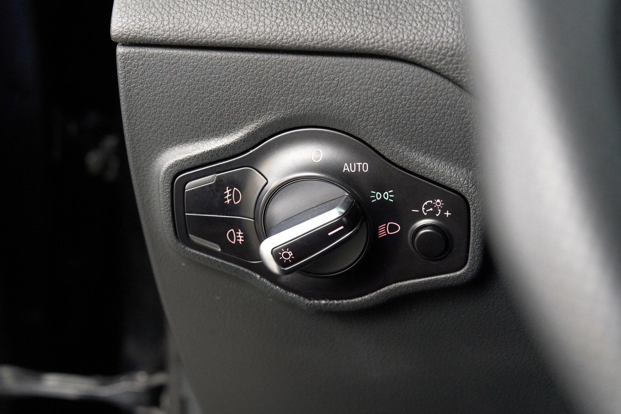 Audi Q5 2015, черный