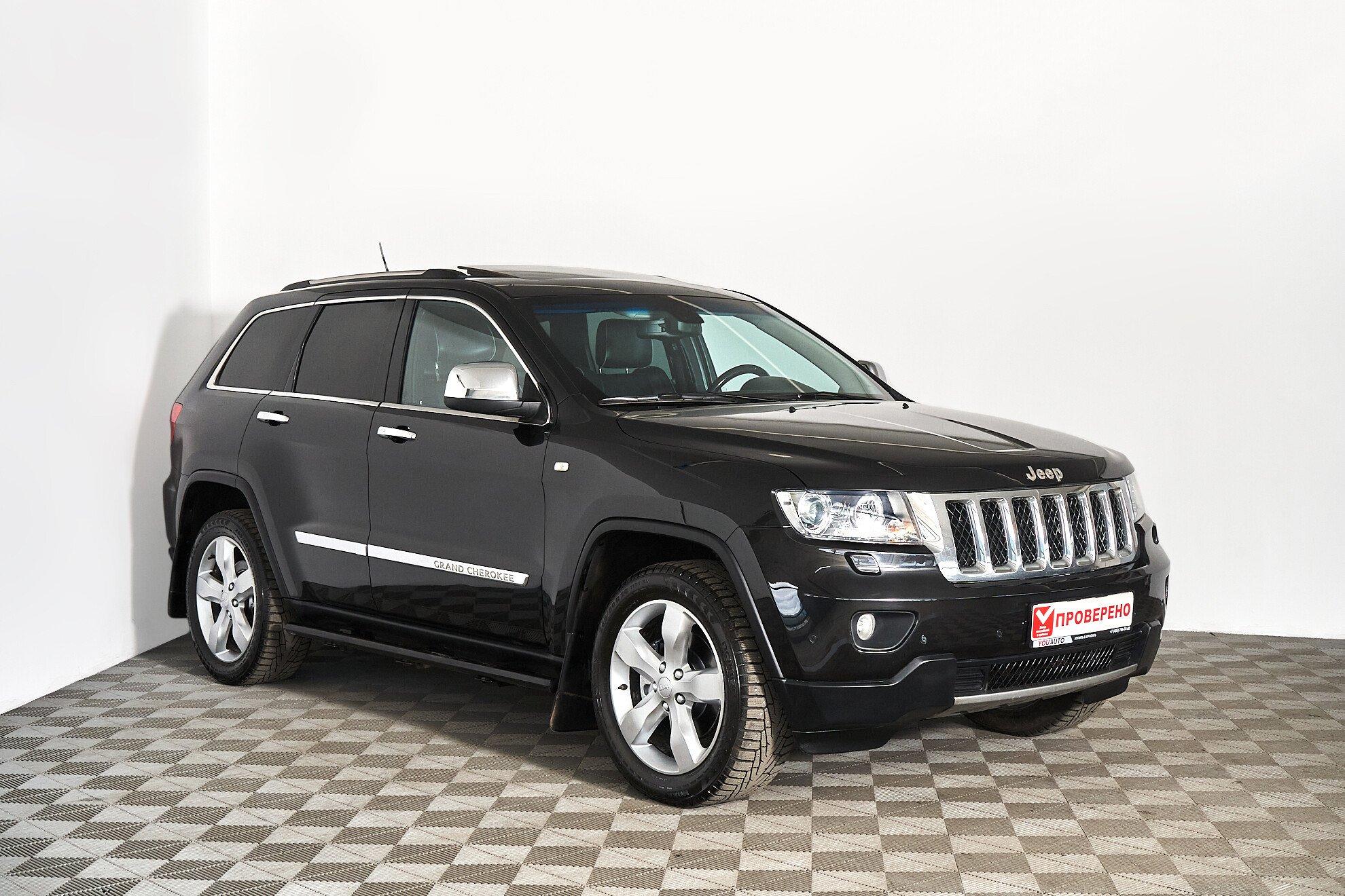 Jeep Grand Cherokee 2011, черный