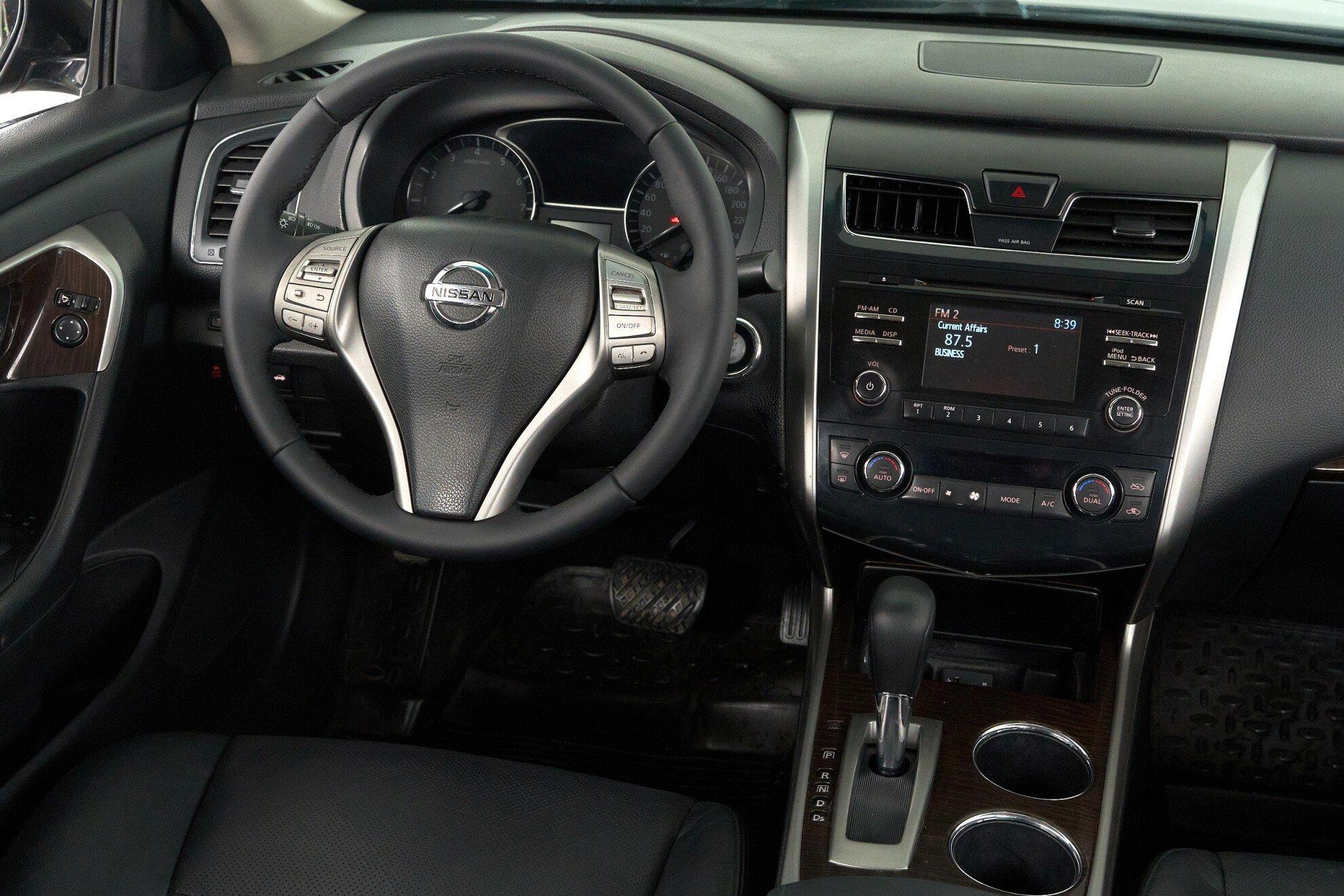 Nissan Teana 2015, черный