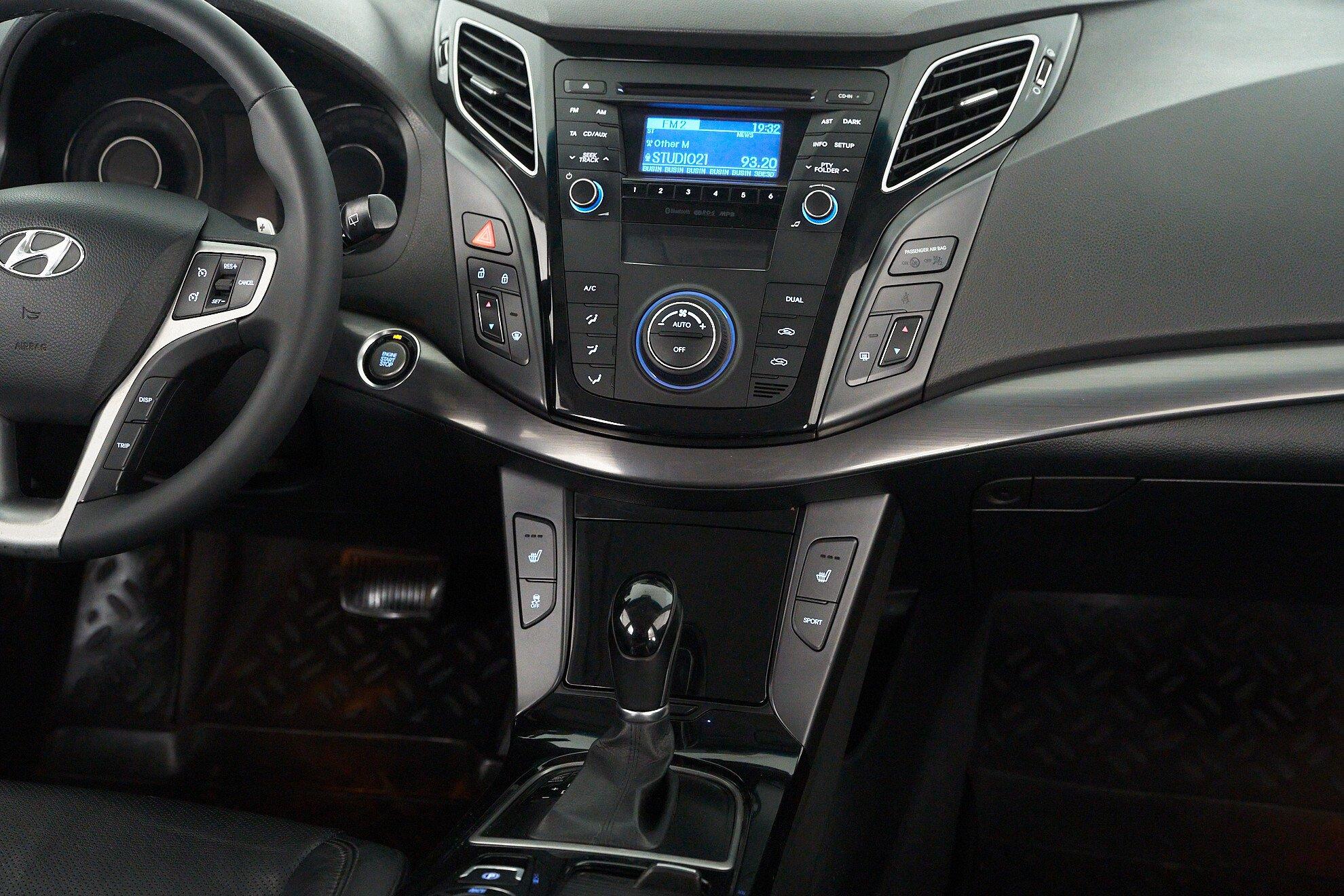 Hyundai i40 2012, серый