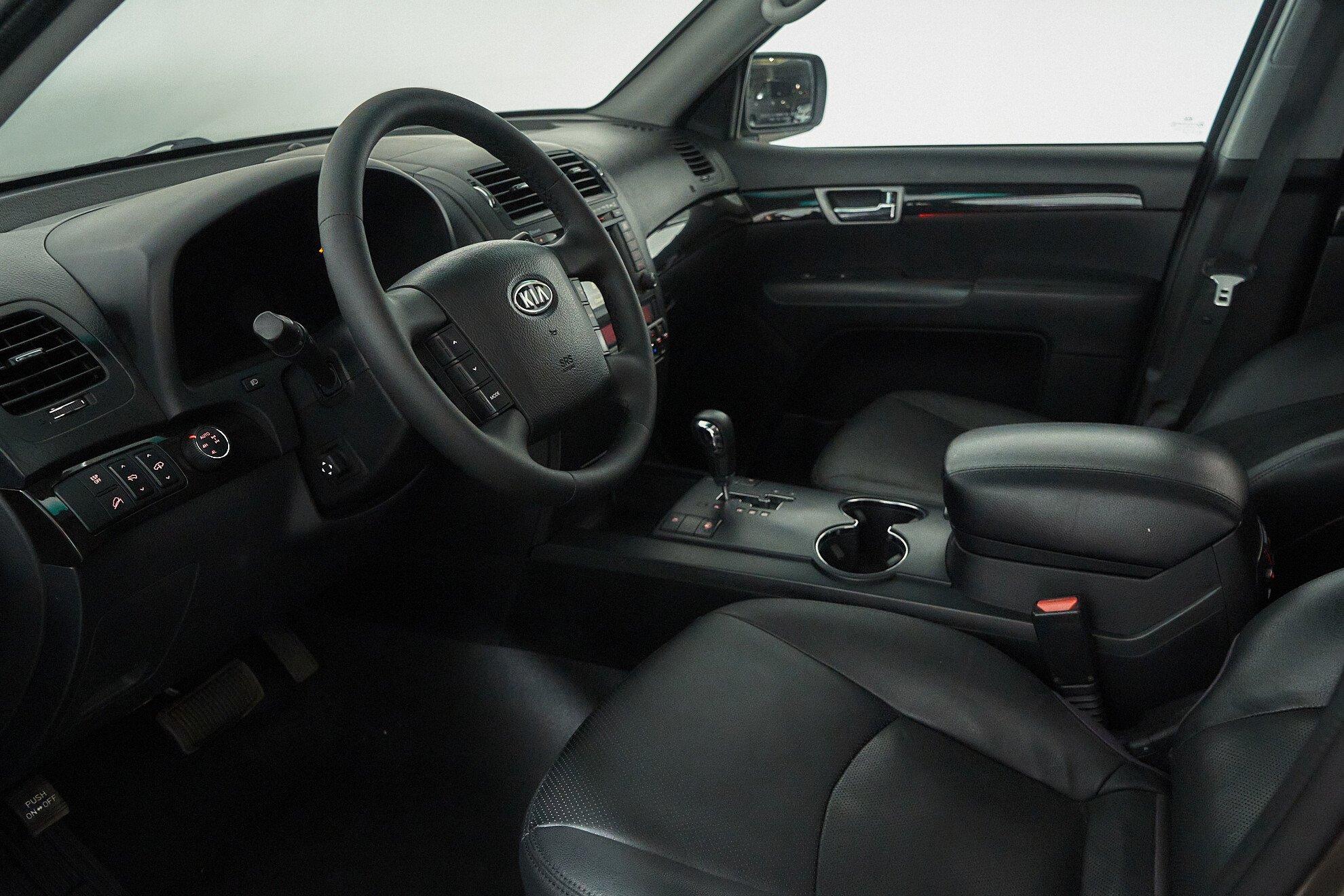 Kia Mohave 2010, бежевый