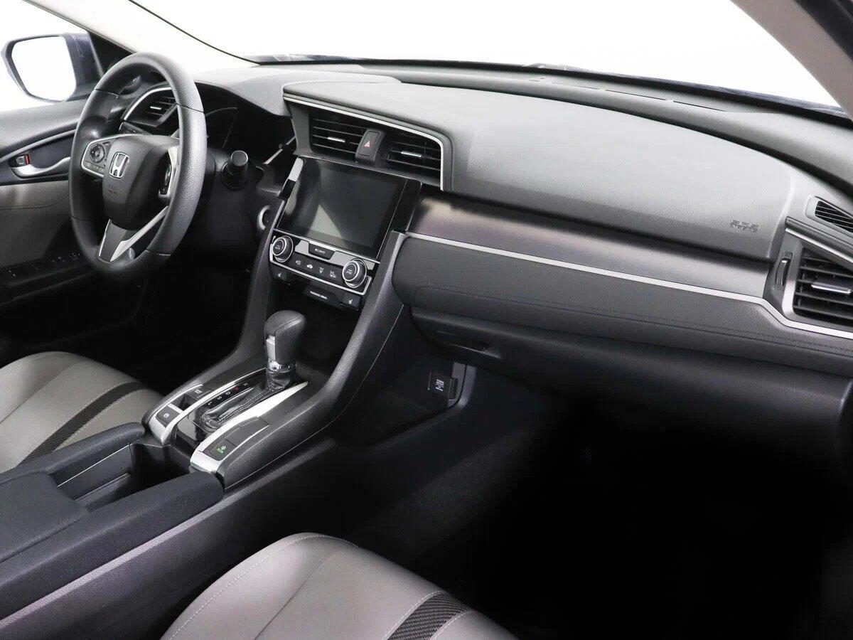 Honda Civic 2018, серый