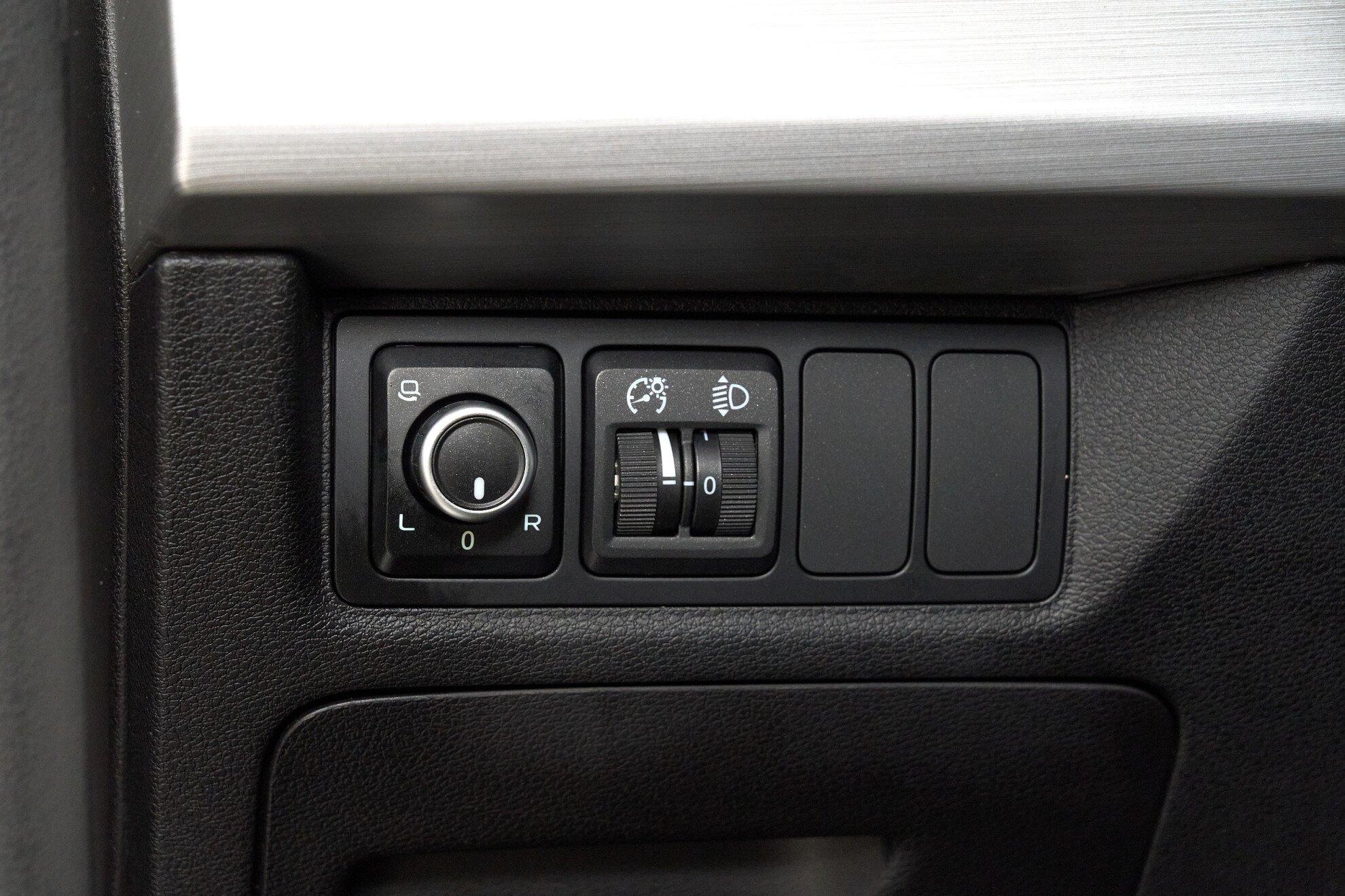 Geely Atlas 2018, черный