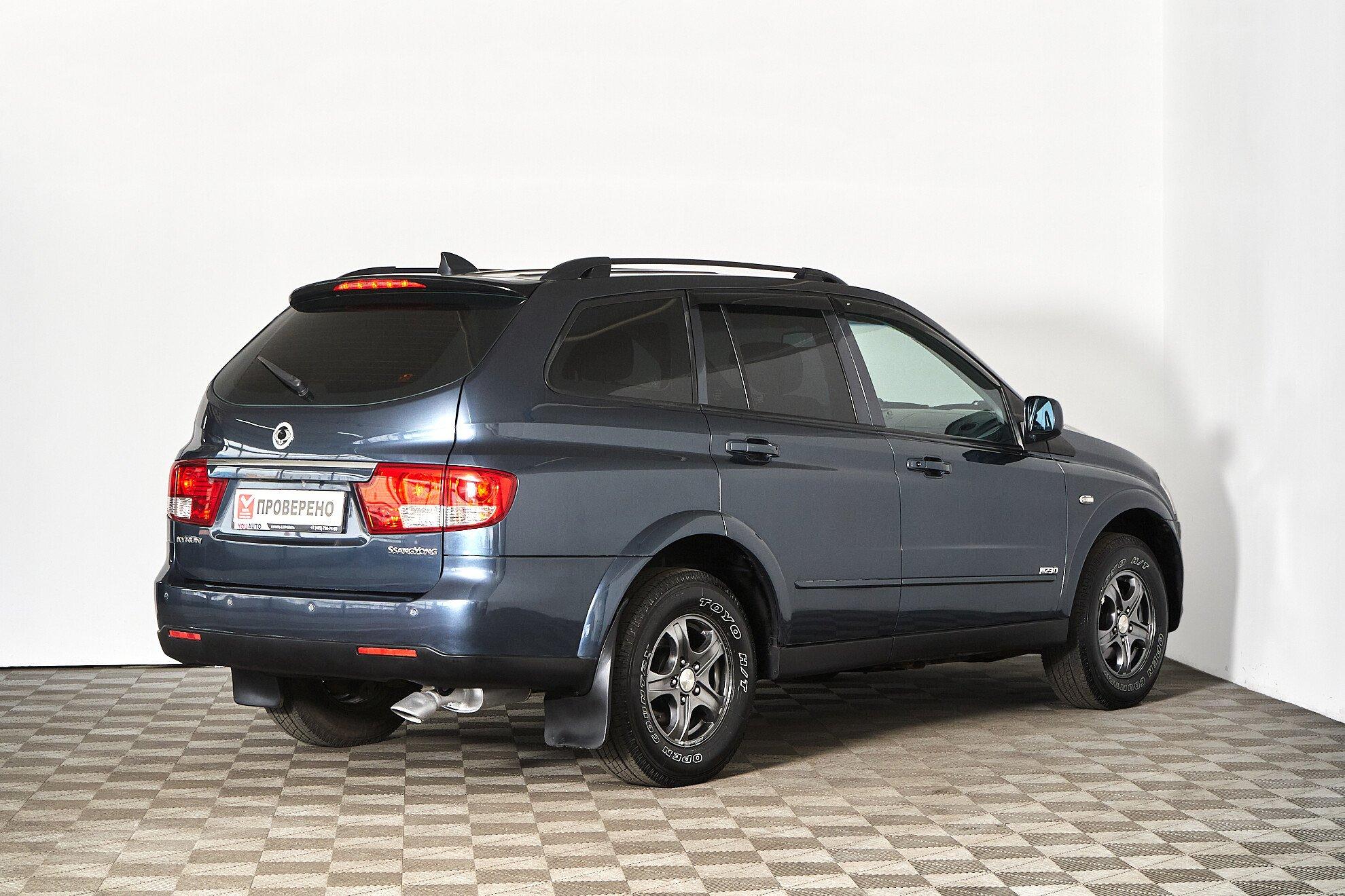 SsangYong Kyron 2010, серый