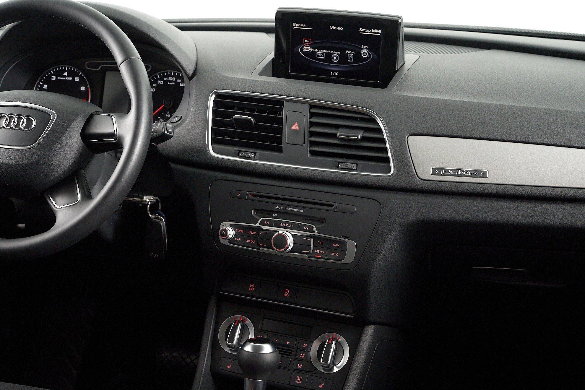 Audi Q3 2013, черный