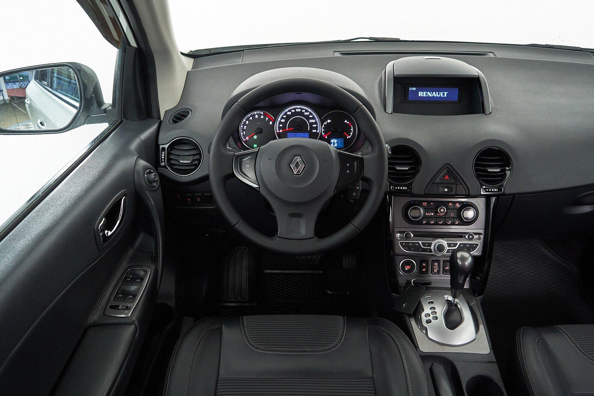 Renault Koleos 2012, белый