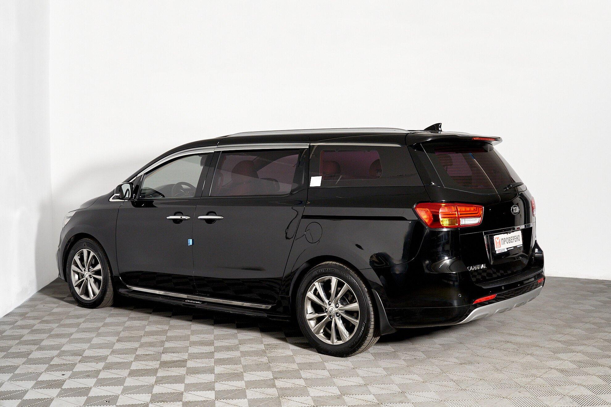 Kia Carnival 2019, черный