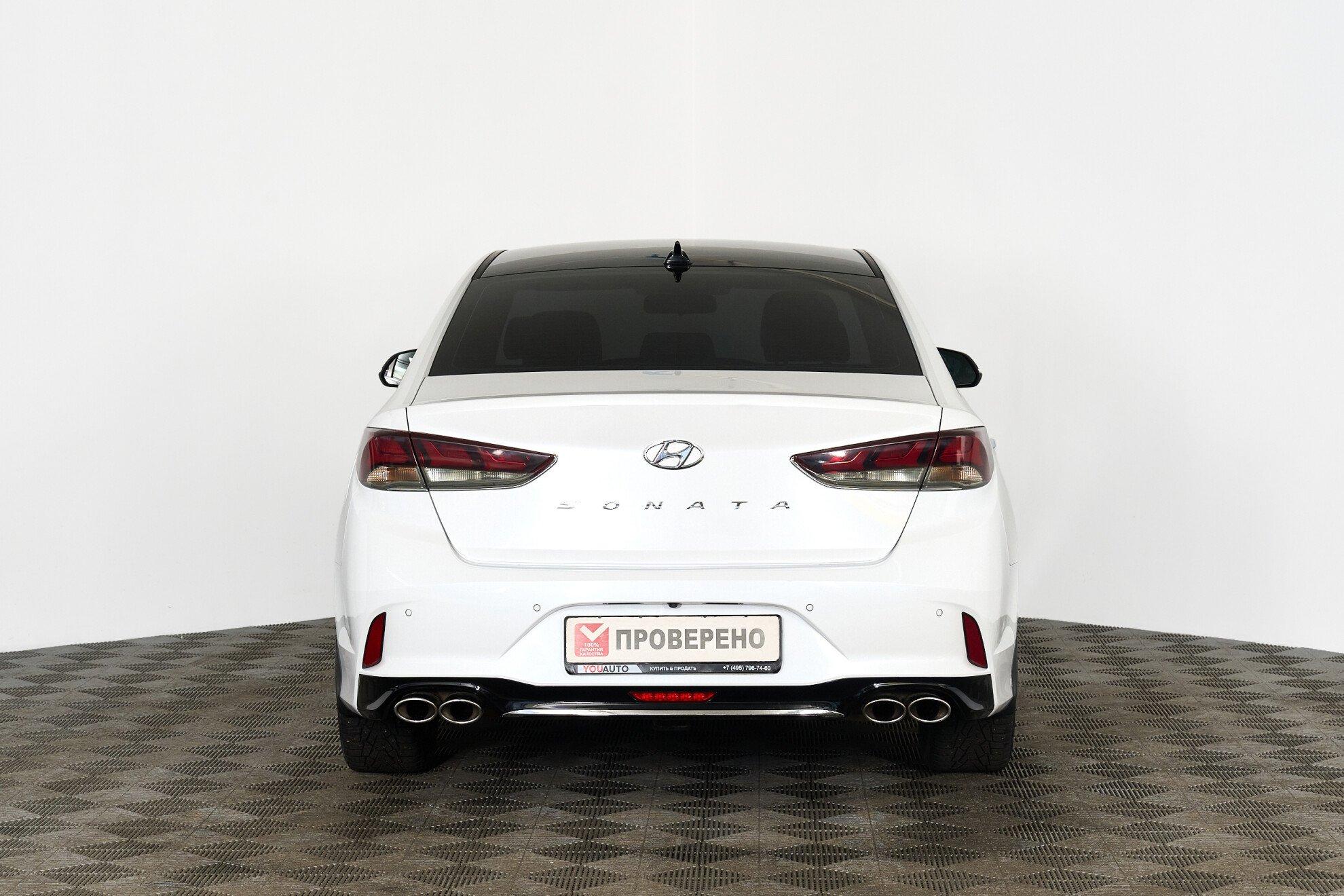Hyundai Sonata 2018, белый