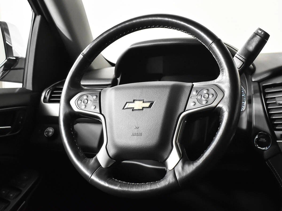 Chevrolet Tahoe 2020, белый