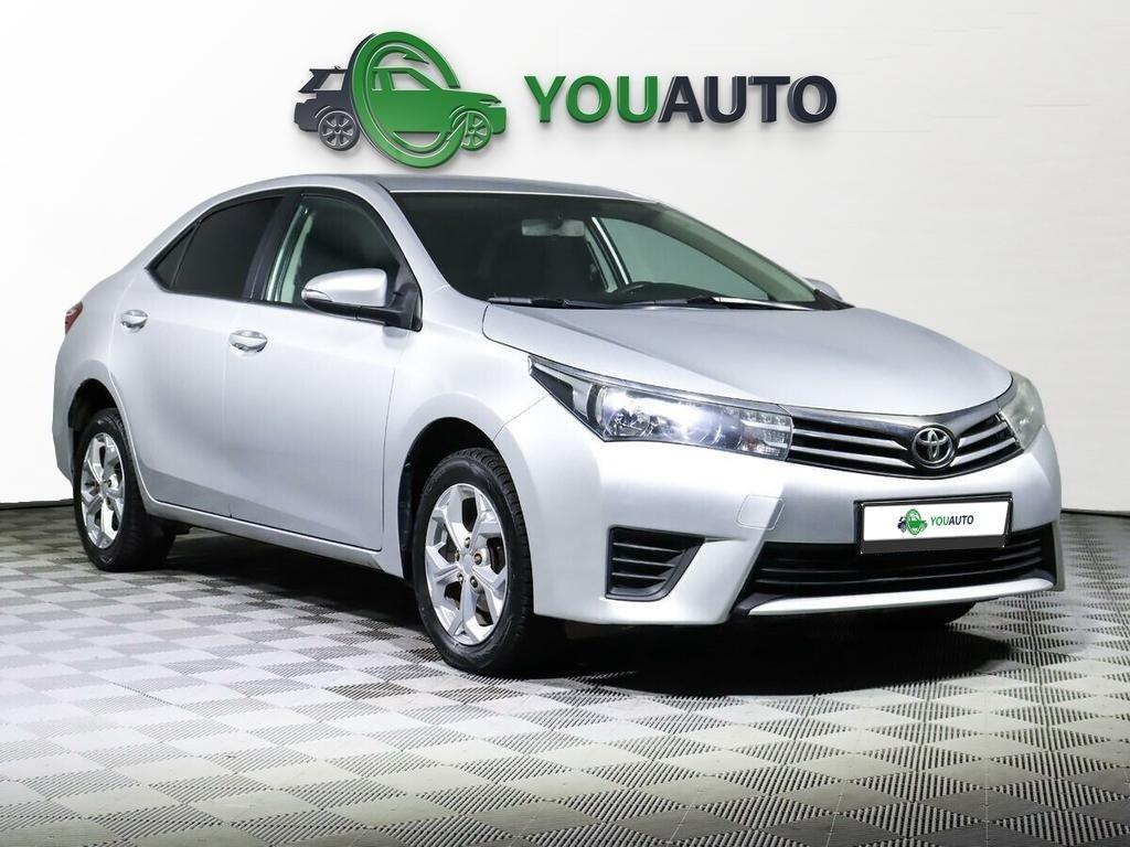 Toyota Corolla 2018, серебряный