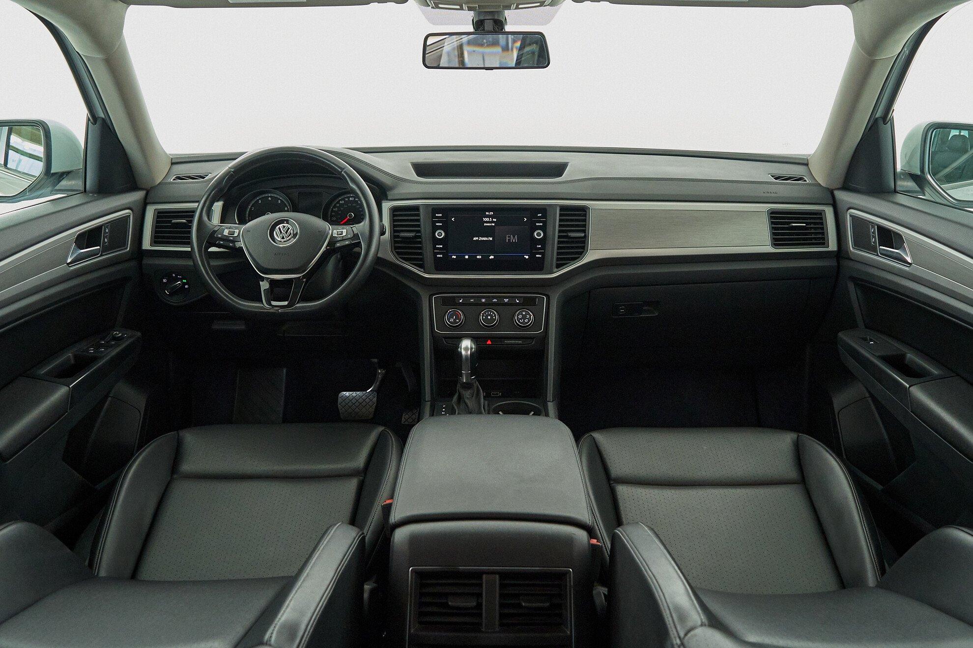 Volkswagen Atlas 2017, белый
