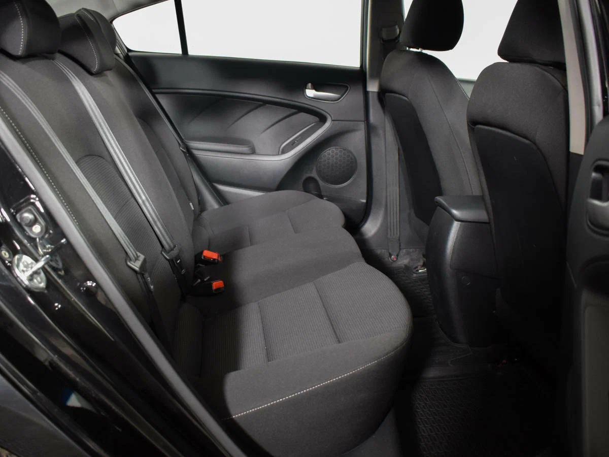 Kia Cerato 2018, черный