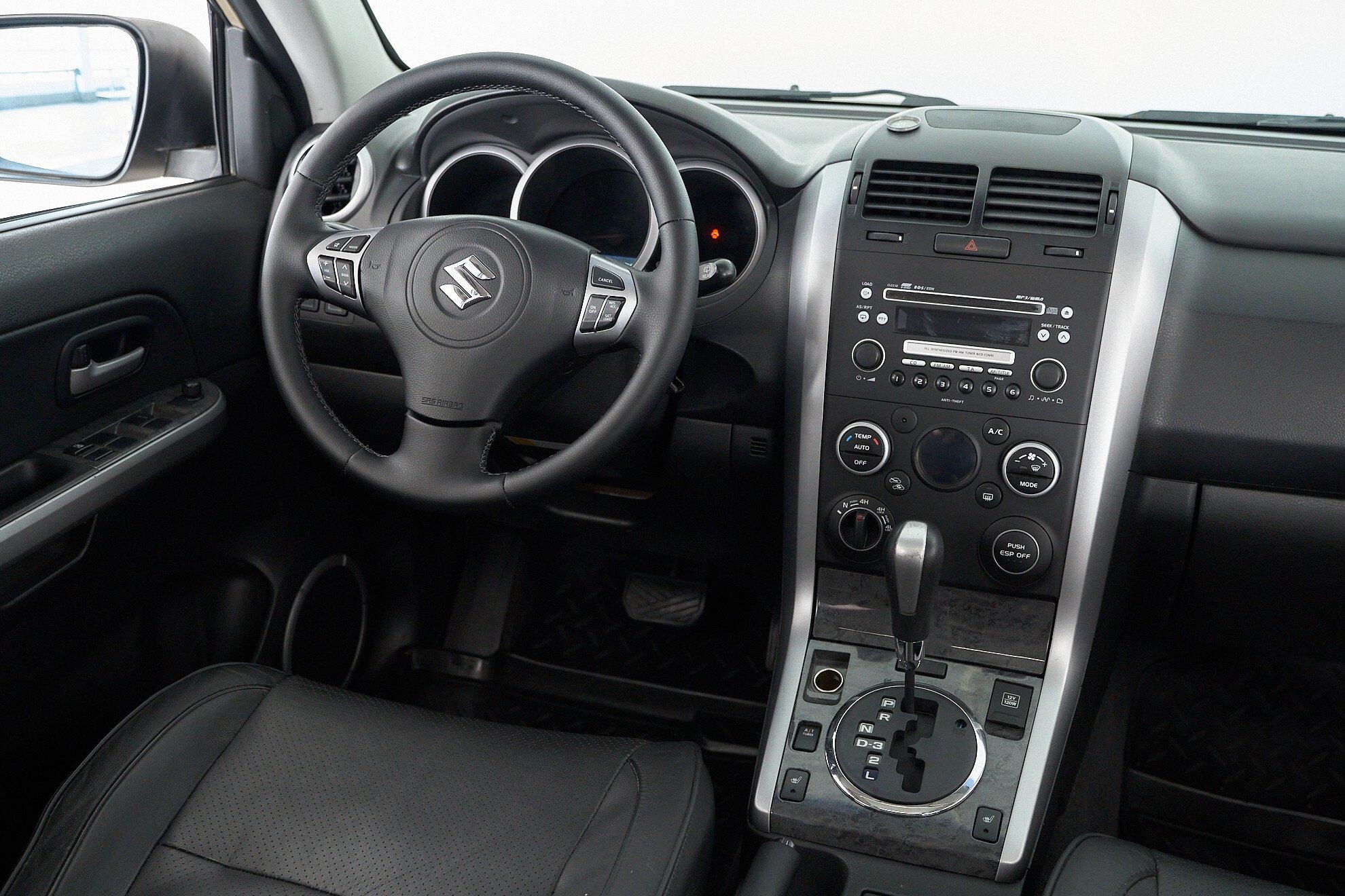 Suzuki Grand Vitara 2008, бежевый