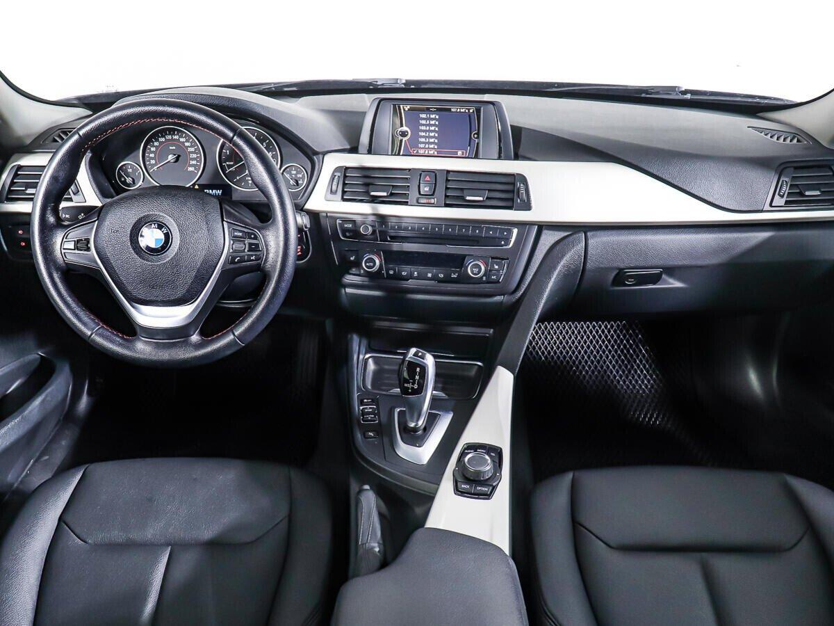 BMW 3 серии 2015, черный