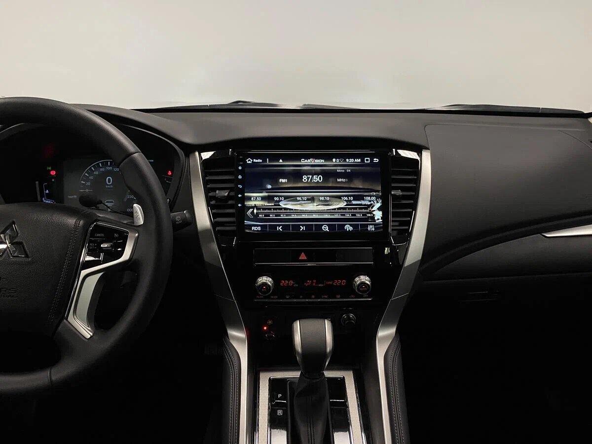 Mitsubishi Pajero Sport 2020, белый