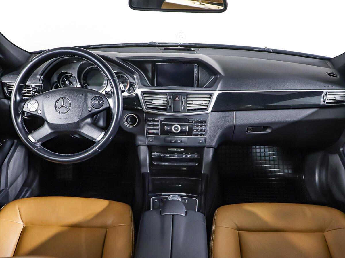 Mercedes-Benz E-Класс 2011, черный