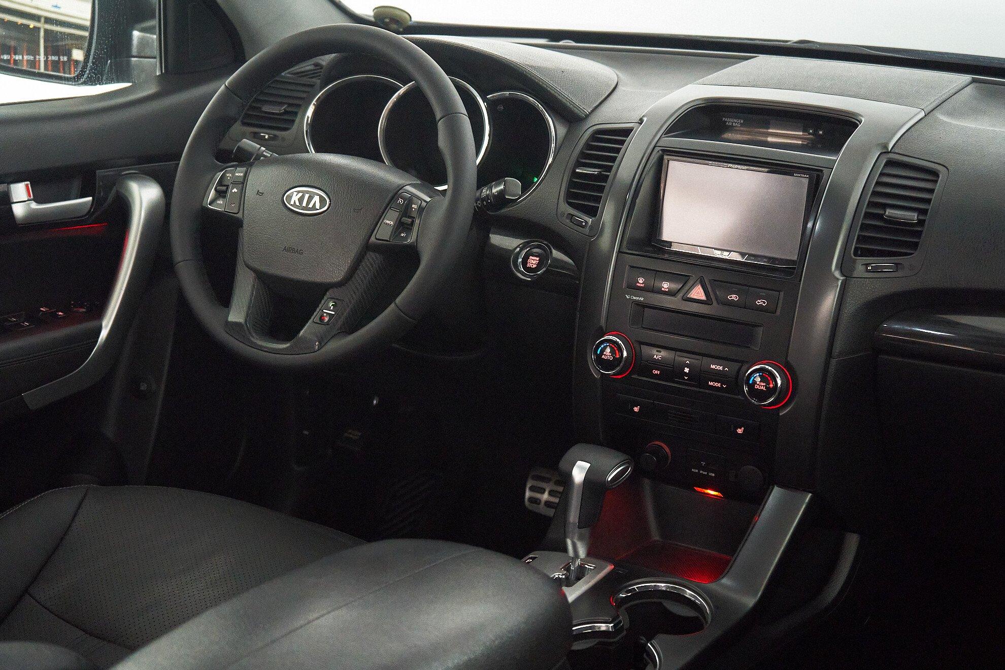 Kia Sorento 2012, черный