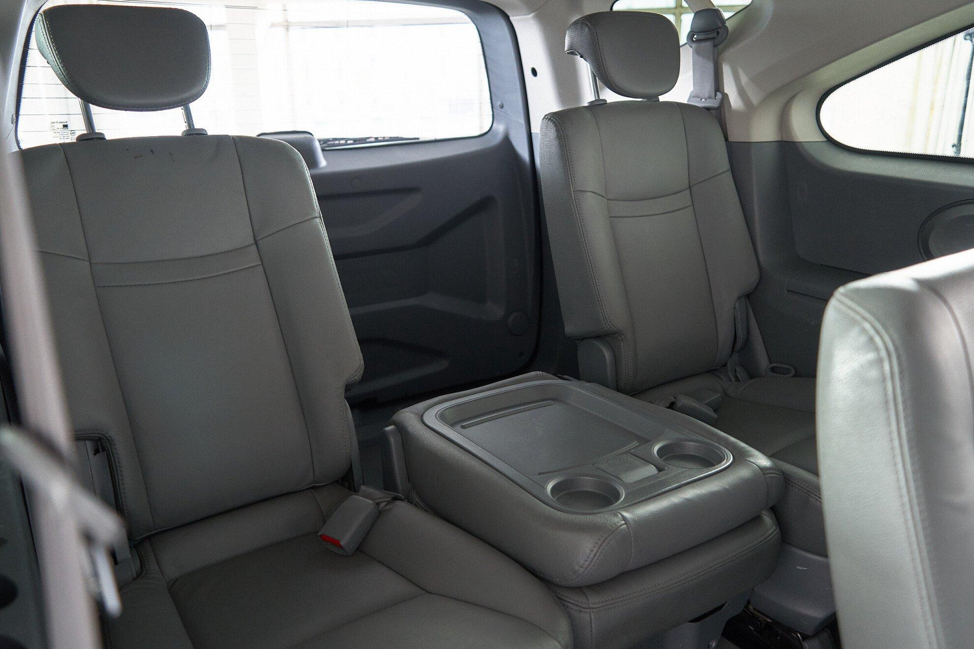 SsangYong Rodius 2011, черный