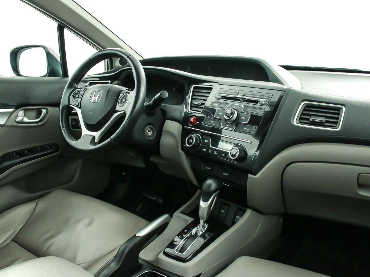Honda Civic 2013, коричневый