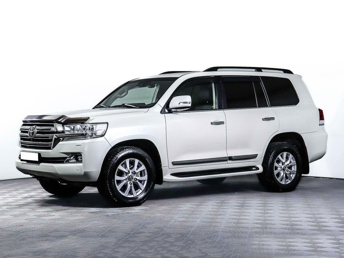 Toyota Land Cruiser 2018, белый