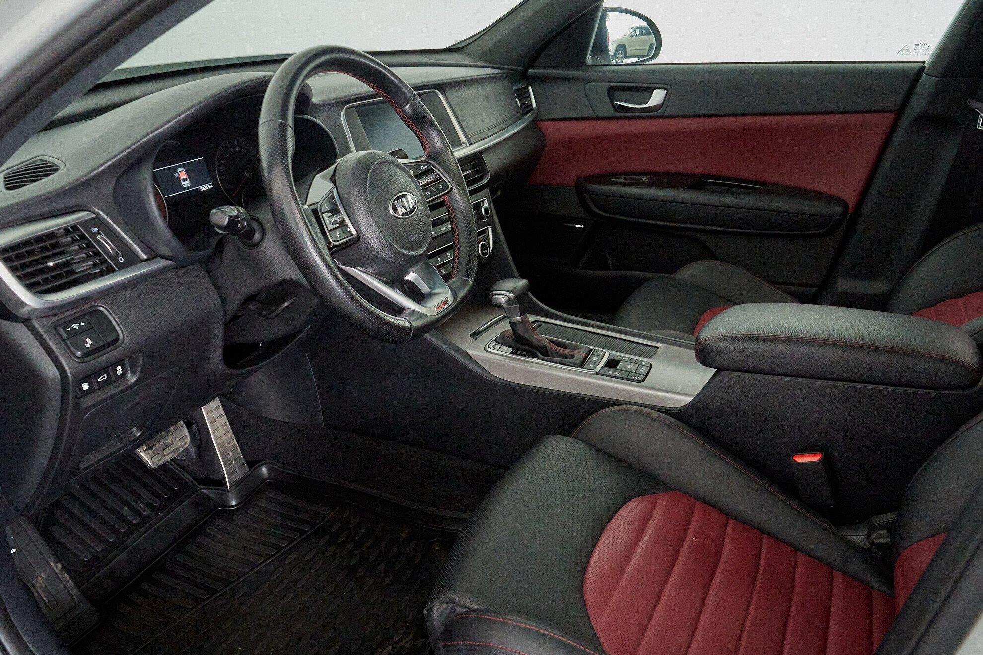 Kia Optima 2018, белый