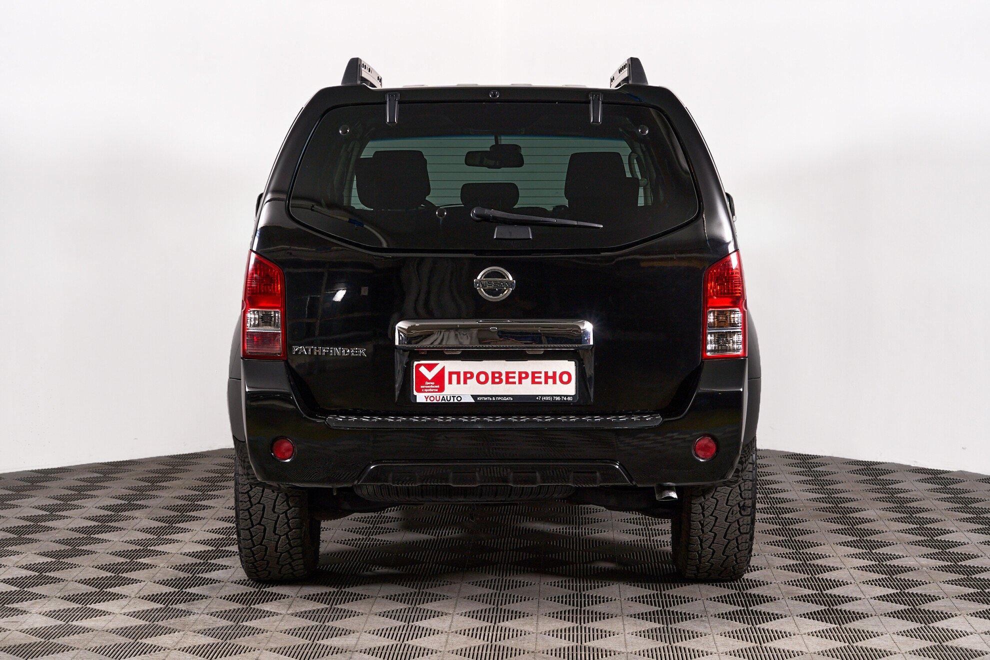 Nissan Pathfinder 2012, черный
