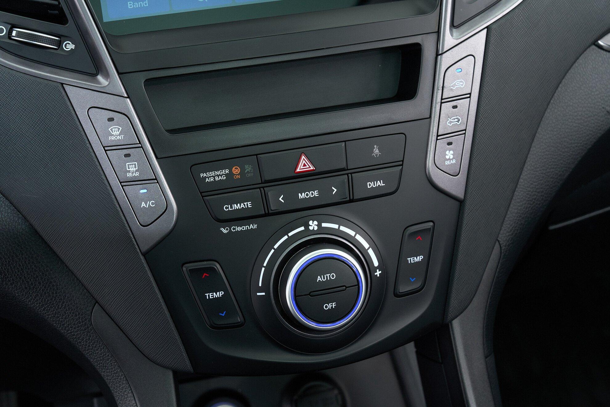 Hyundai Santa Fe 2014, белый