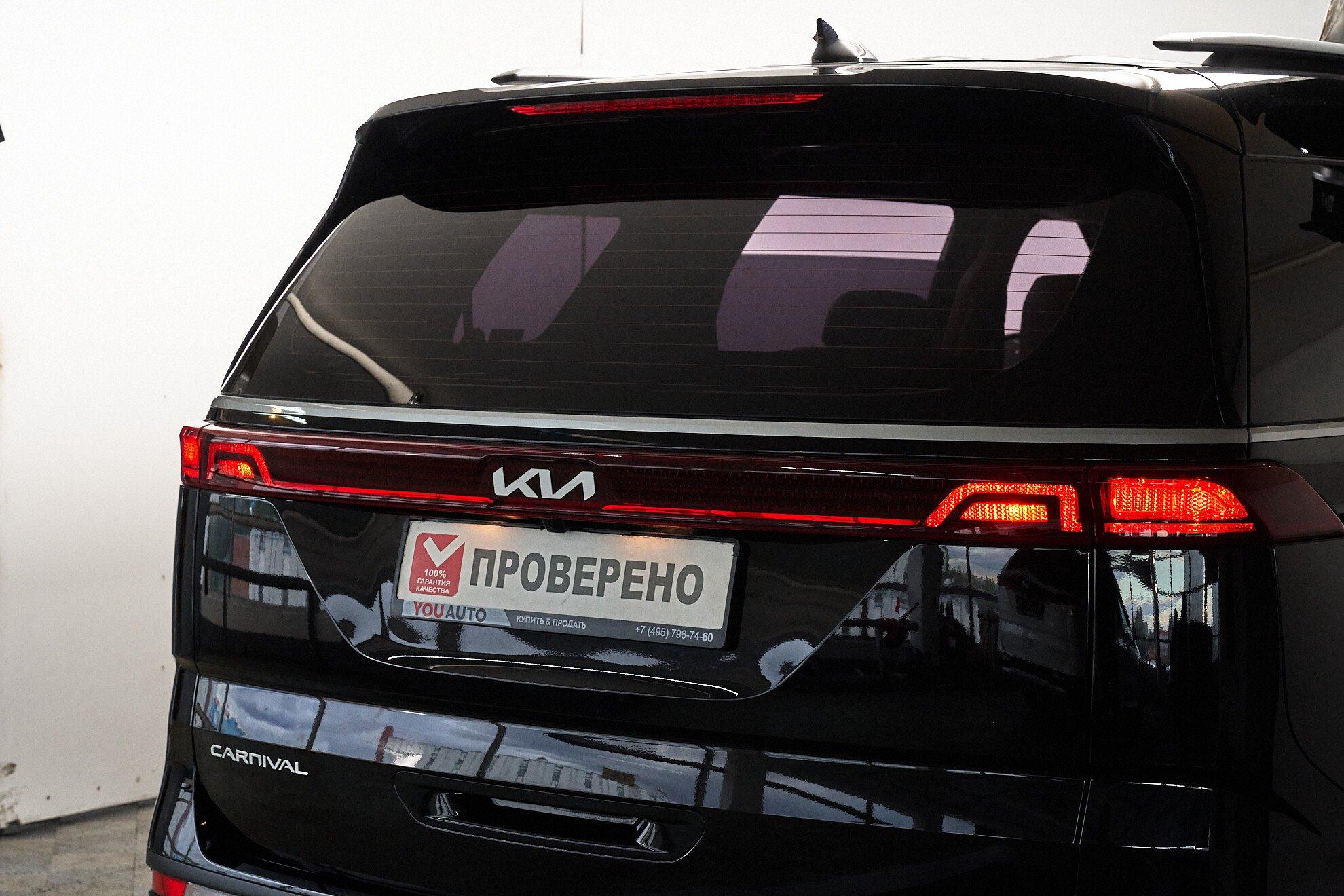 Kia Carnival 2022, черный