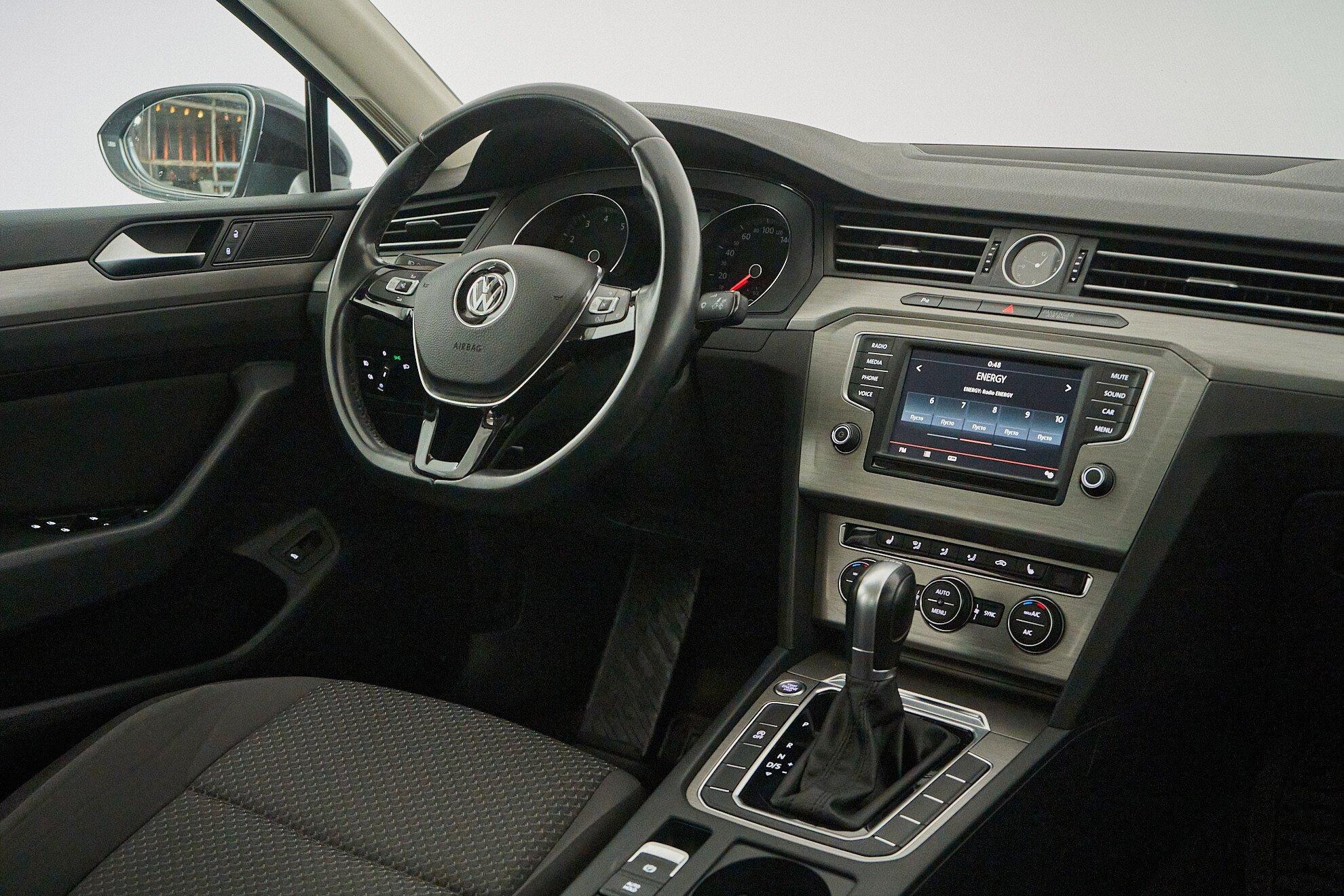 Volkswagen Passat 2019, черный