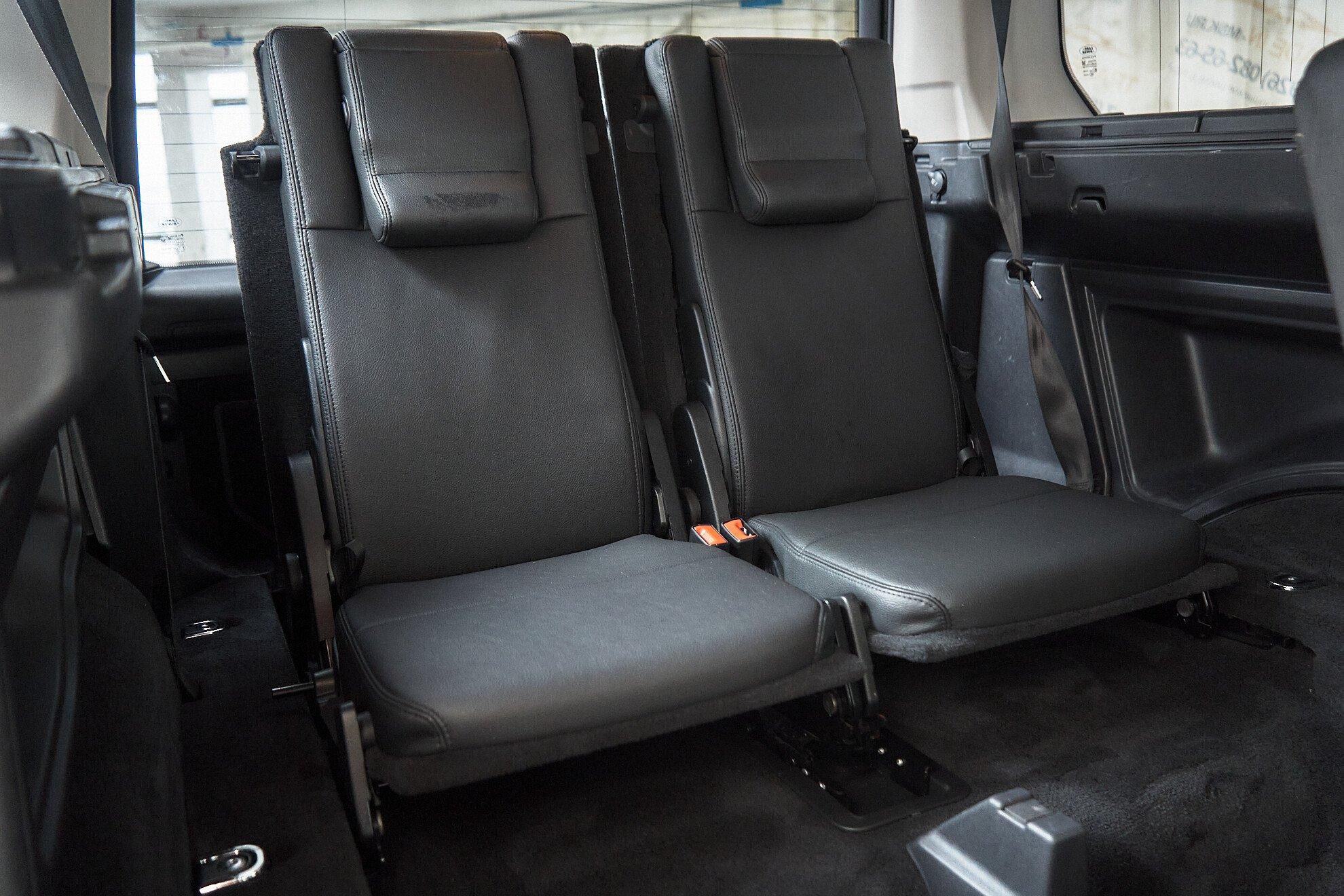 Land Rover Discovery 2008, черный