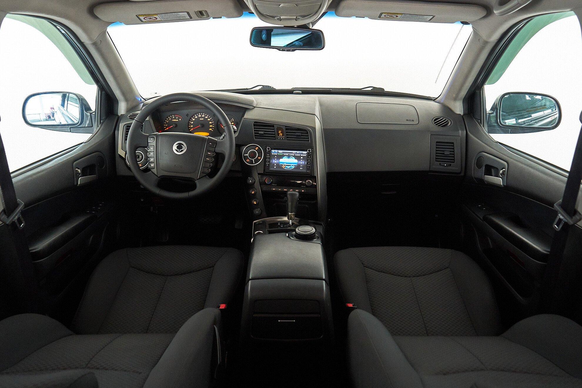 SsangYong Kyron 2012, черный