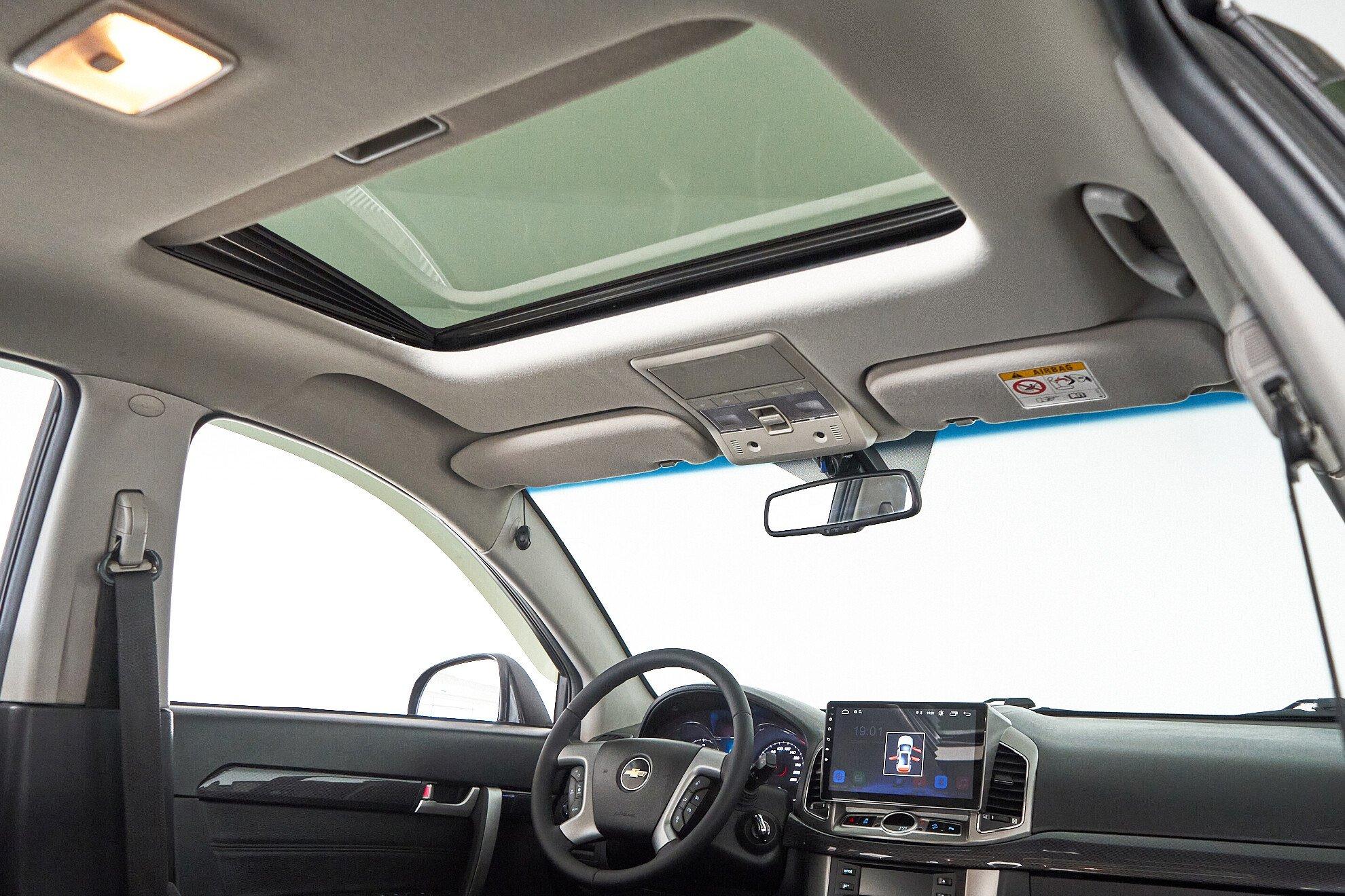 Chevrolet Captiva 2015, черный