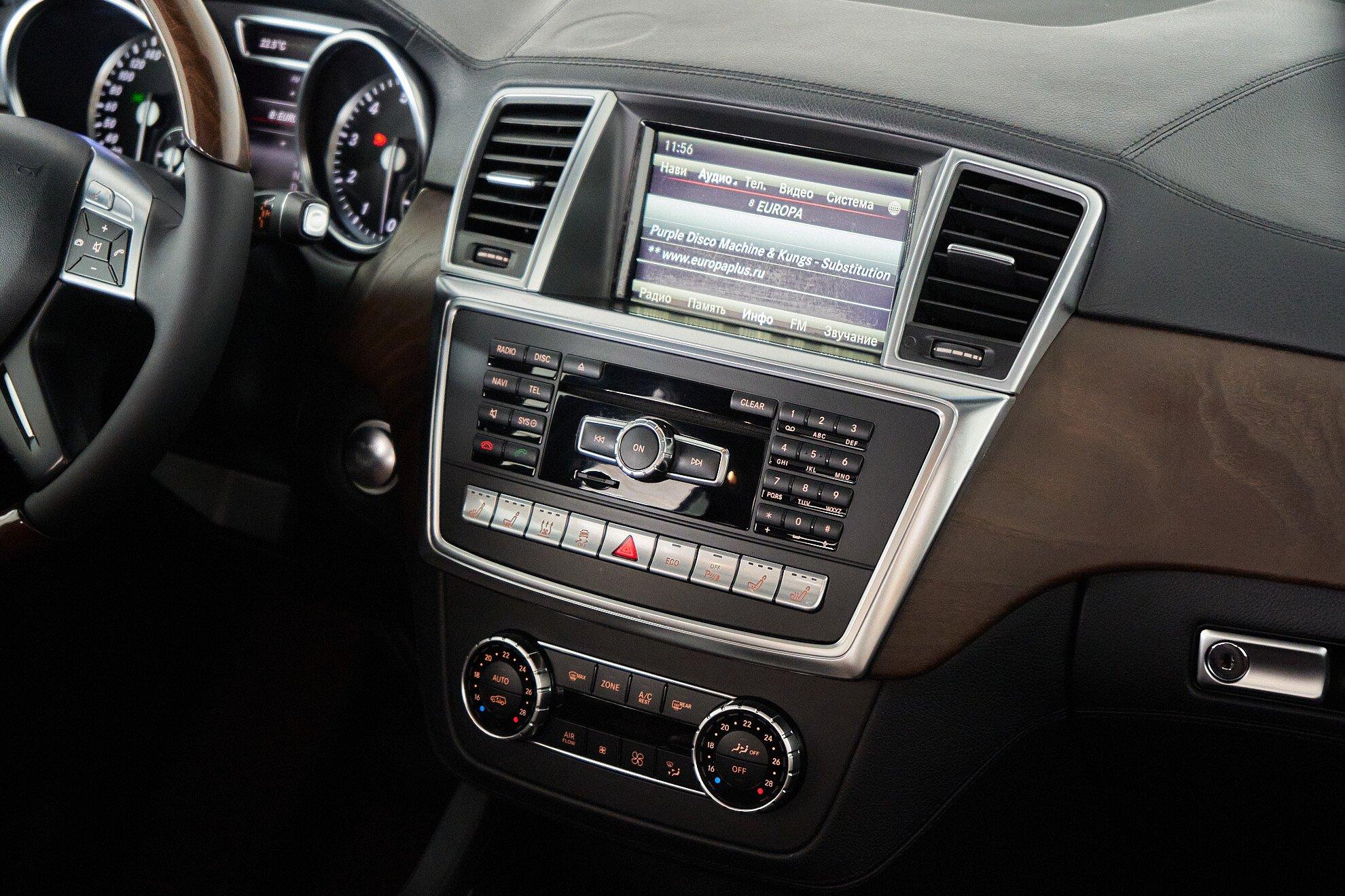 Mercedes-Benz GL-Класс 2012, черный