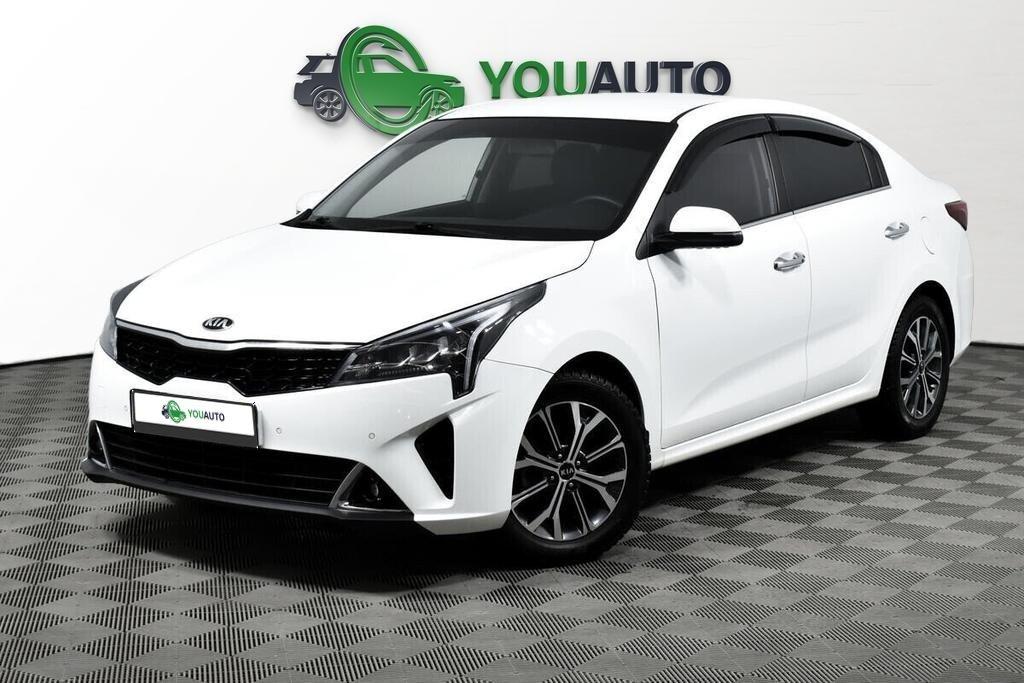 Kia Rio 2022, белый