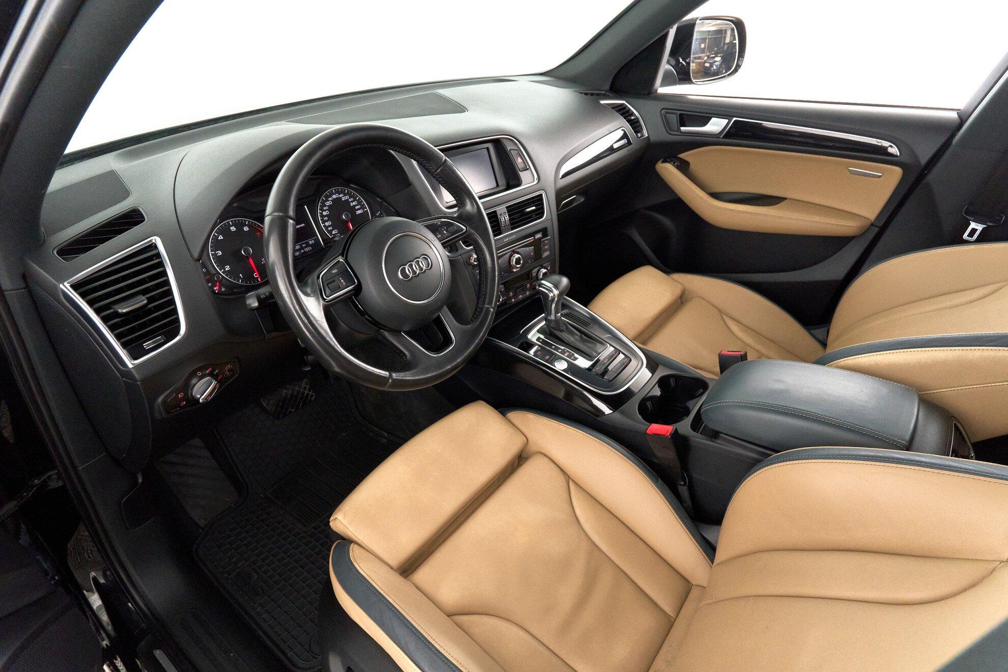 Audi Q5 2014, черный