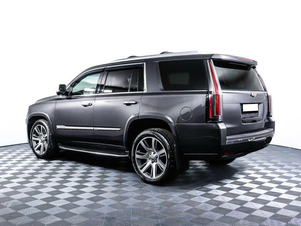 Cadillac Escalade 2018, серый