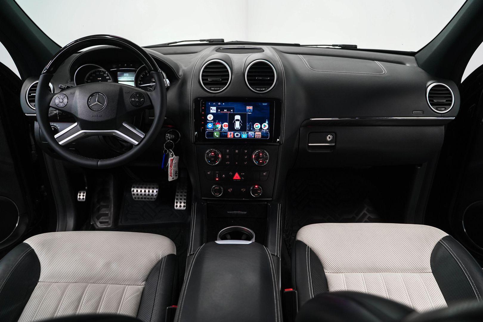 Mercedes-Benz GL-Класс 2012, черный