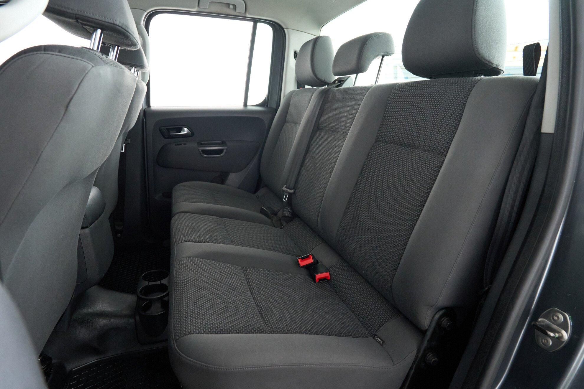 Volkswagen Amarok 2012, серый