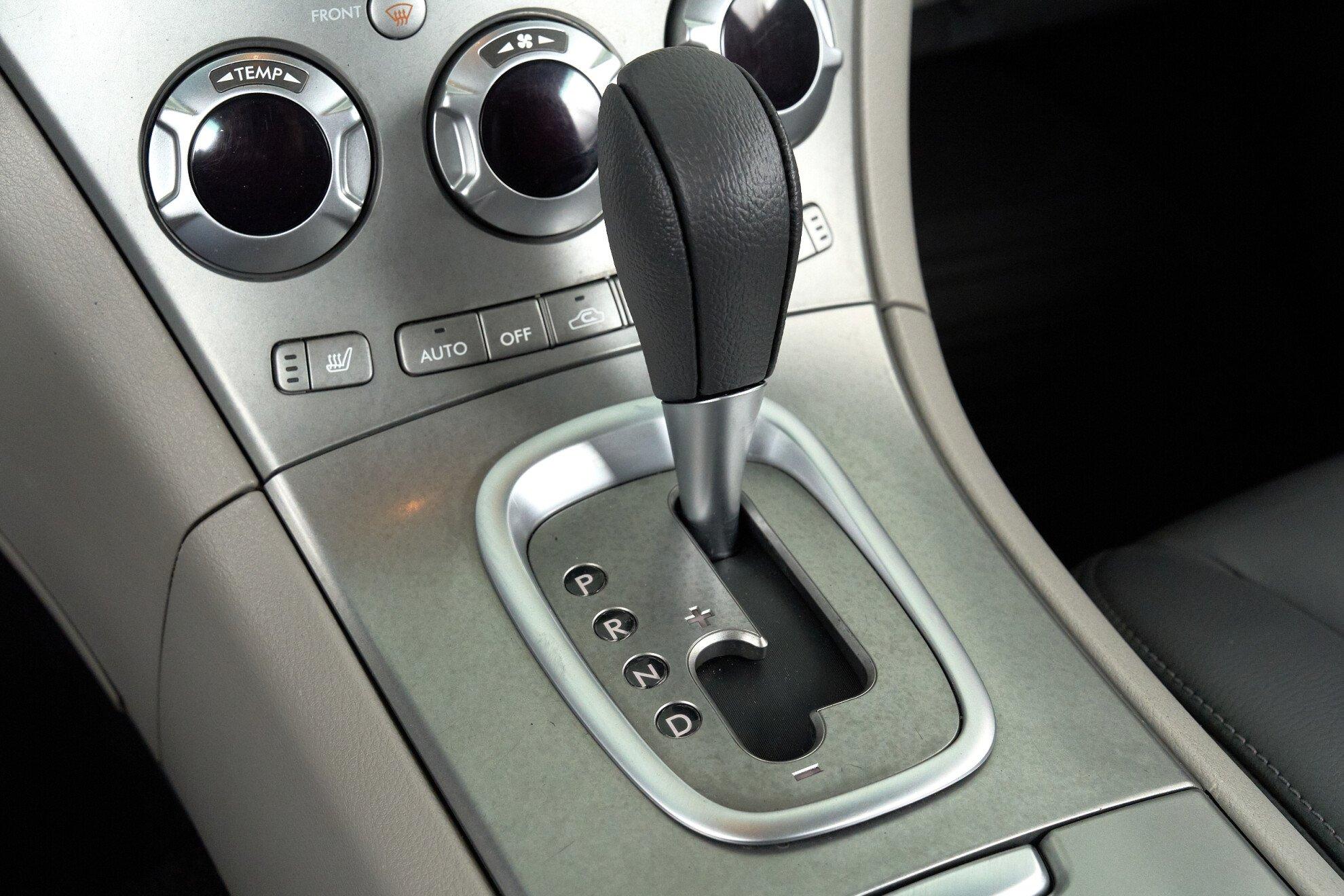 Subaru Tribeca 2011, серый