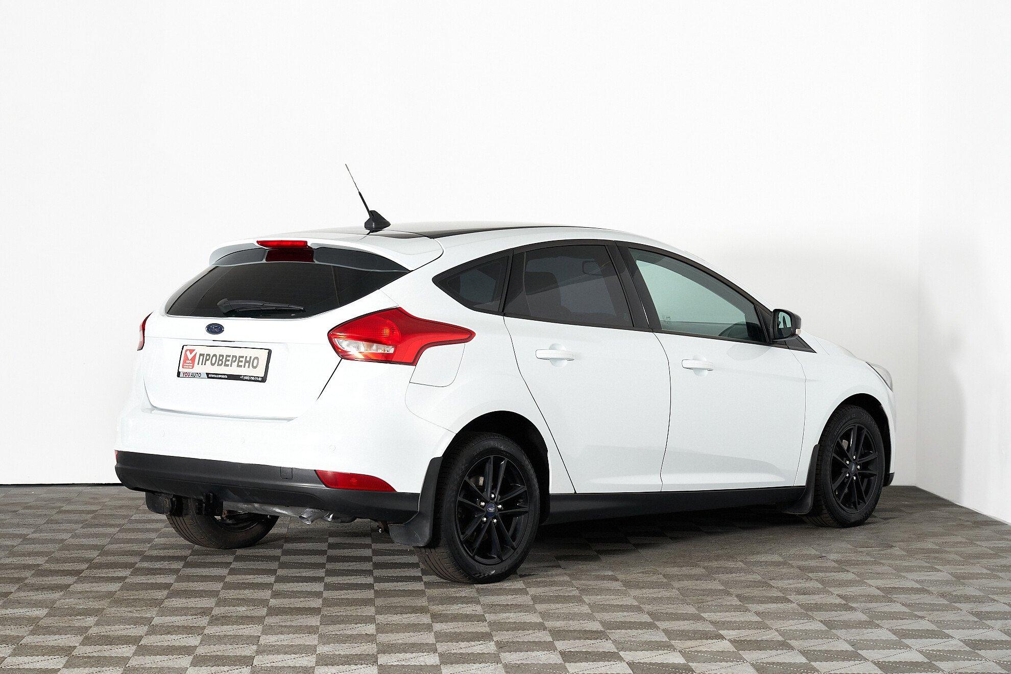 Ford Focus 2018, белый