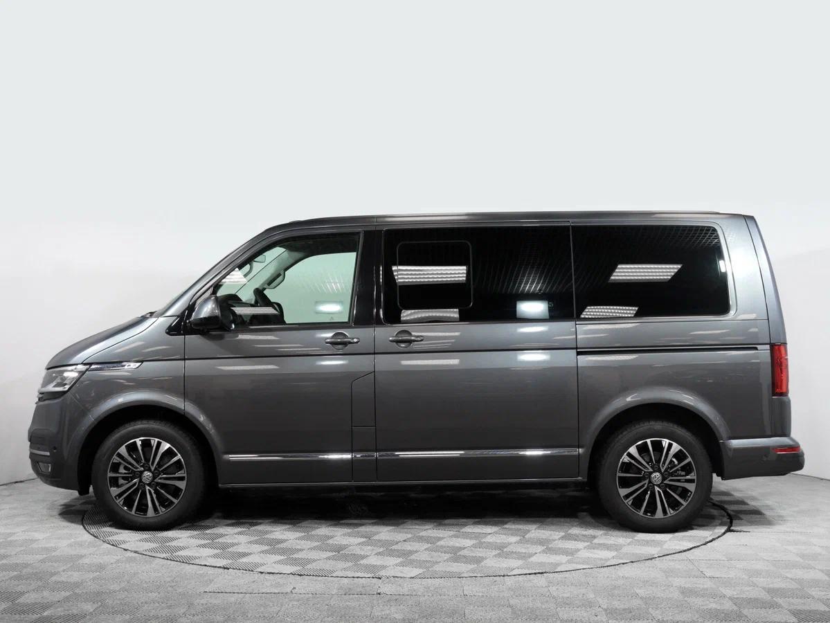 Volkswagen Multivan 2020, серый