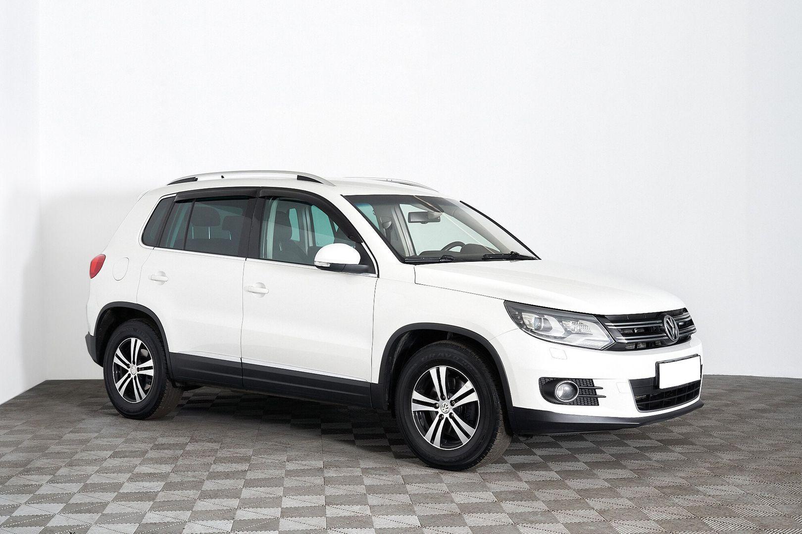 Volkswagen Tiguan 2015, белый