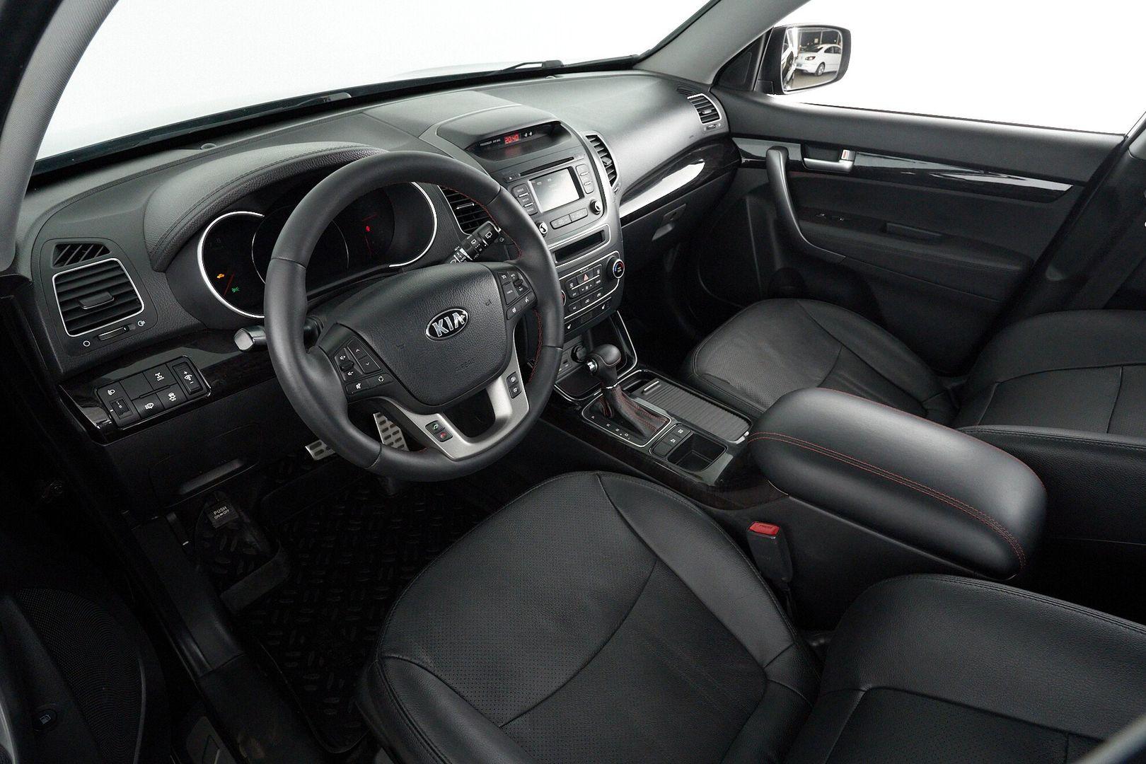 Kia Sorento 2019, черный