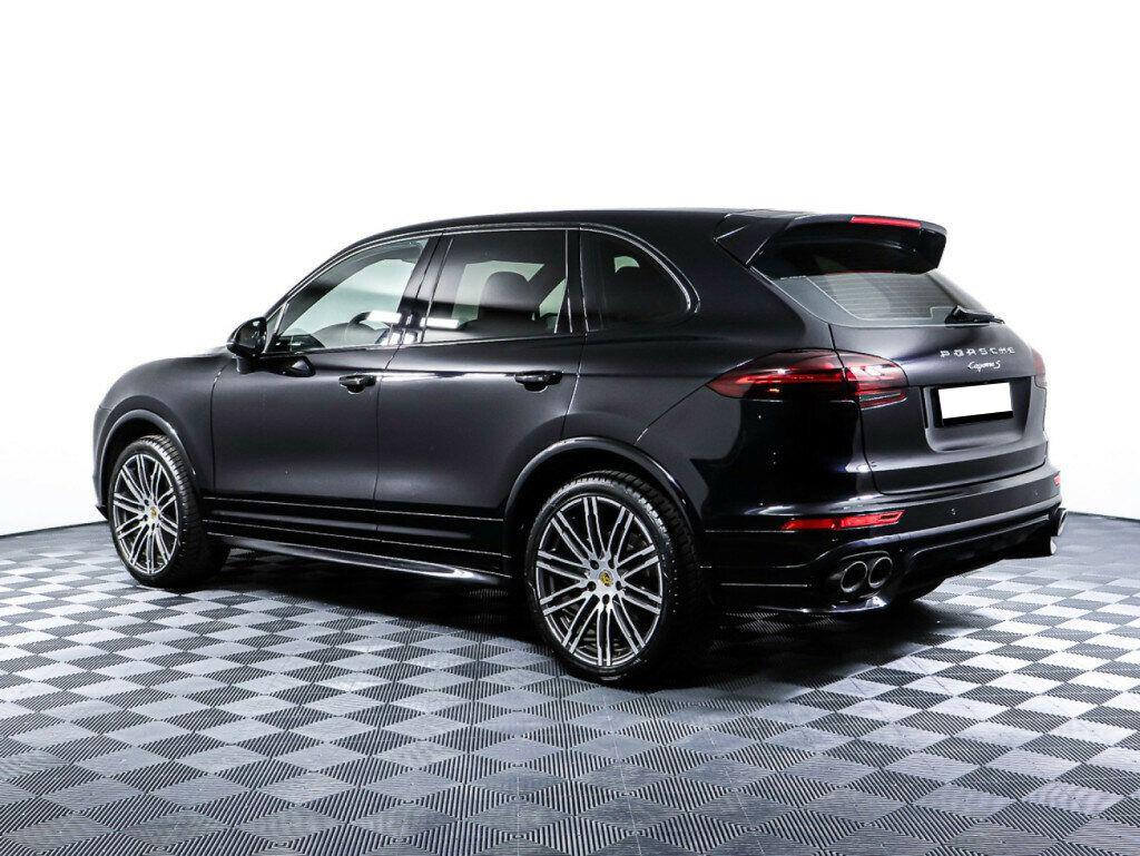 Porsche Cayenne 2018, черный