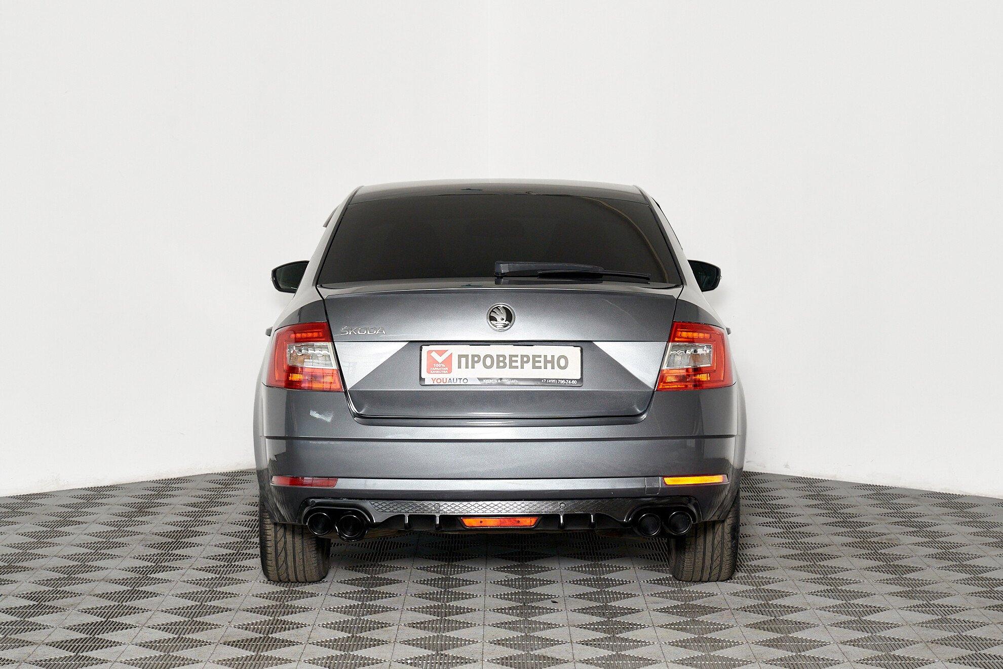 Skoda Octavia 2015, серый