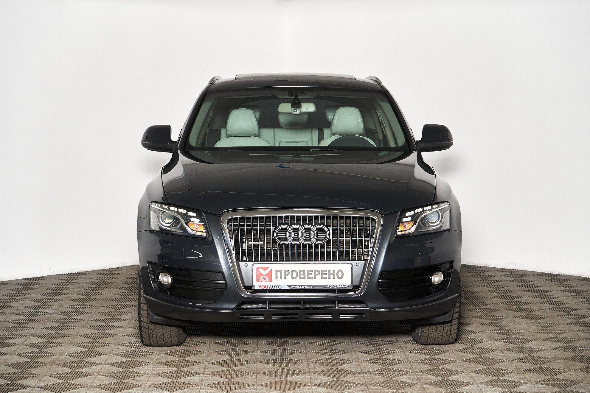 Audi Q5 2011, серый