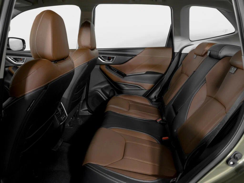 Subaru Forester 2021, зеленый